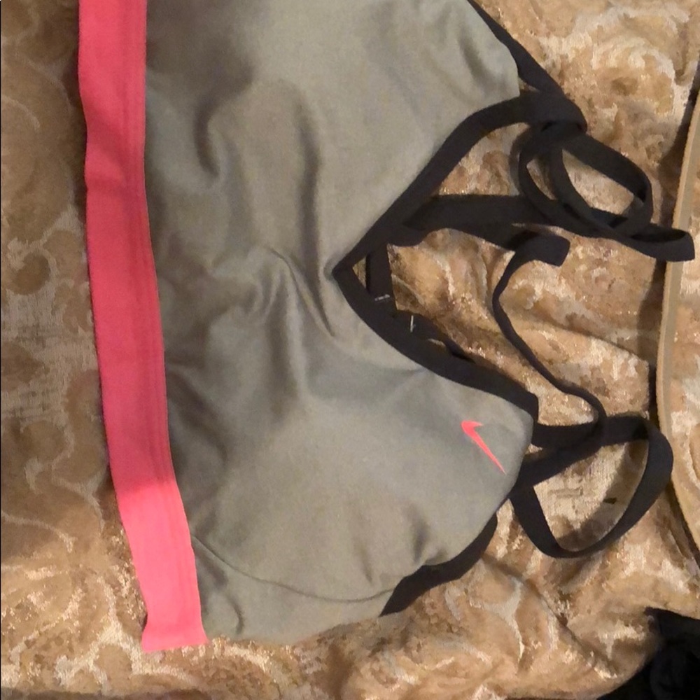 Nike strappy back sports bra